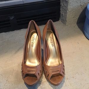 Cathy Jean Heels